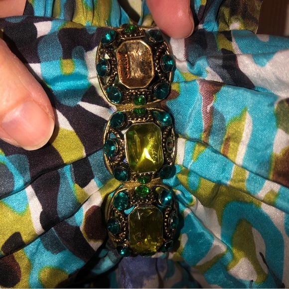 Cache halter. SZ: XL. Silk. Side zip beautiful print. - Picture 6 of 9